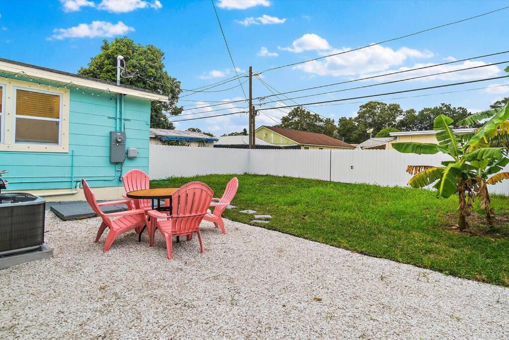 Quaint Gulfport Beach Bungalow St. Petersburg Eksteriør bilde