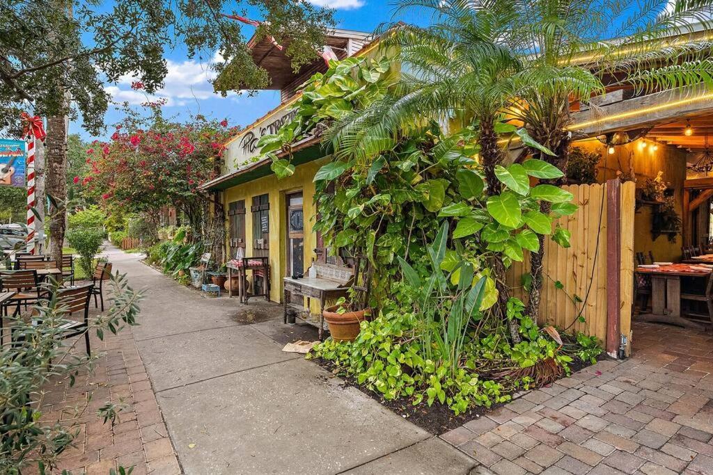 Quaint Gulfport Beach Bungalow St. Petersburg Eksteriør bilde