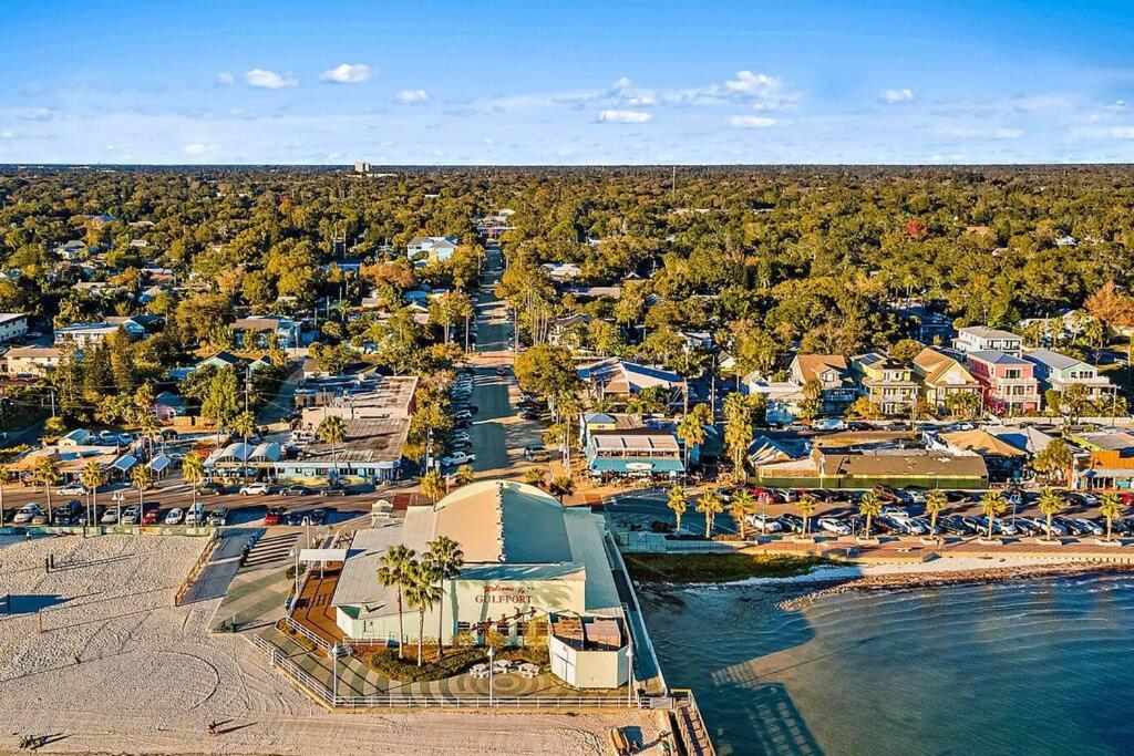 Quaint Gulfport Beach Bungalow St. Petersburg Eksteriør bilde